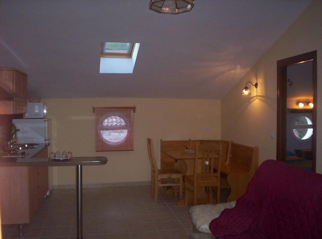 شقة Casa Quercus Con Piscina Privada كورتيس دي لا فرونتيرا المظهر الخارجي الصورة